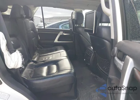 2017 Toyota Land Cruiser V8 from USA, damaged, VIN JTMCY7AJ0H4058183